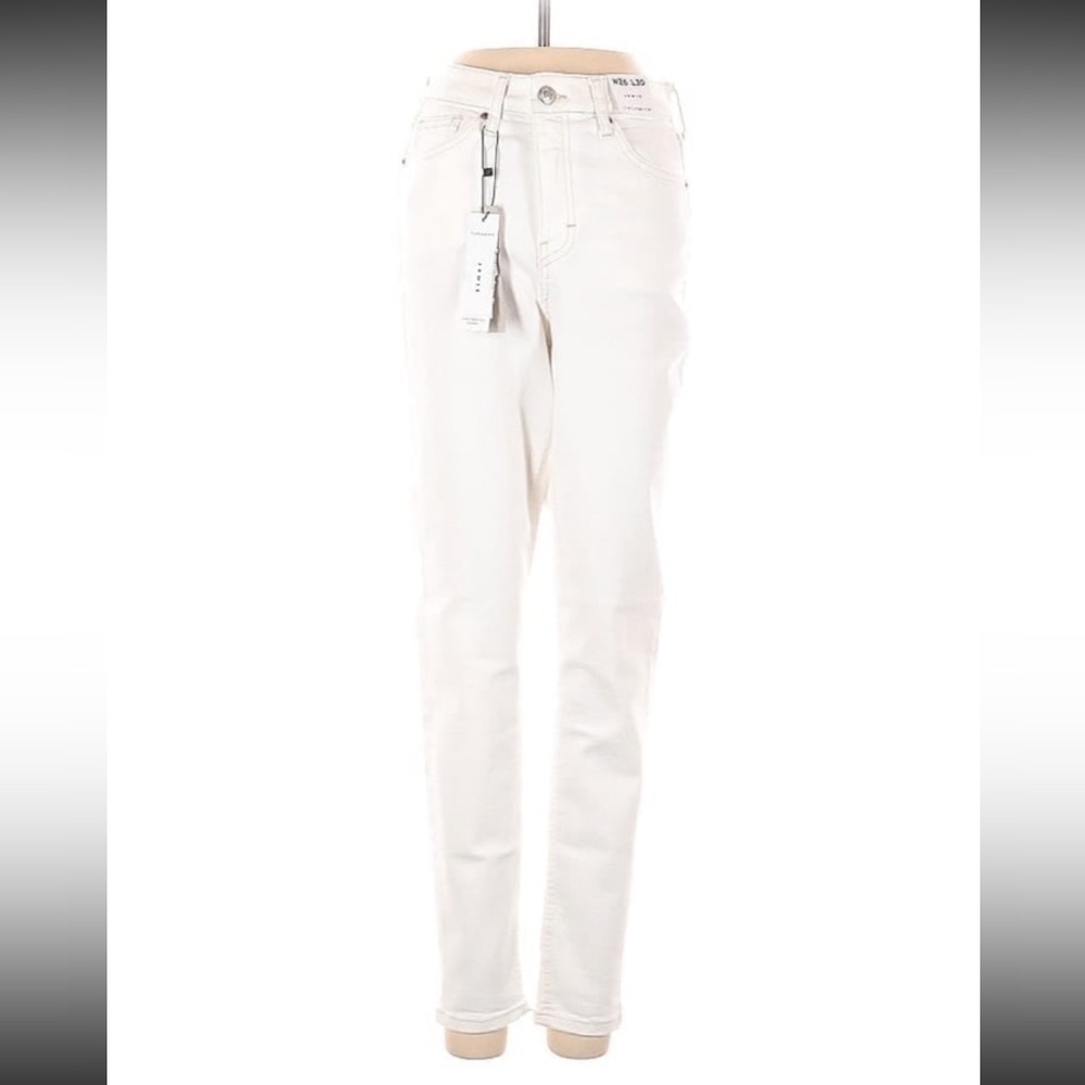 NWT TopShop “Jamie” White Jeans